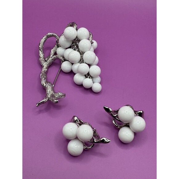 Tree Pin Brooch w/ Clip On Earrings Set Silver Heavy Beads Estate Find Unmarked - Picture 2 of 9